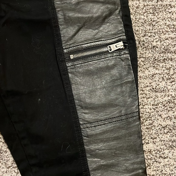 2/$30 Express Moto Legging with Zipper Detail size 10 - Picture 3 of 7